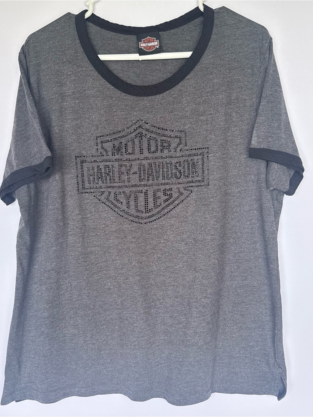 Harley-Davidson Women’s Gray Tee with Black Trim and Studded Logo Hill City ND